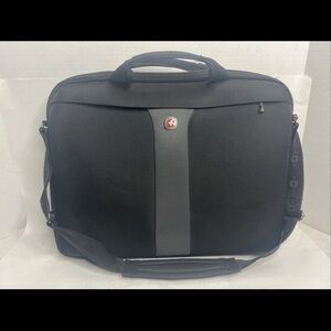Wenger Legacy notebook carrying case Black and Gray Laptop Bag new no tags